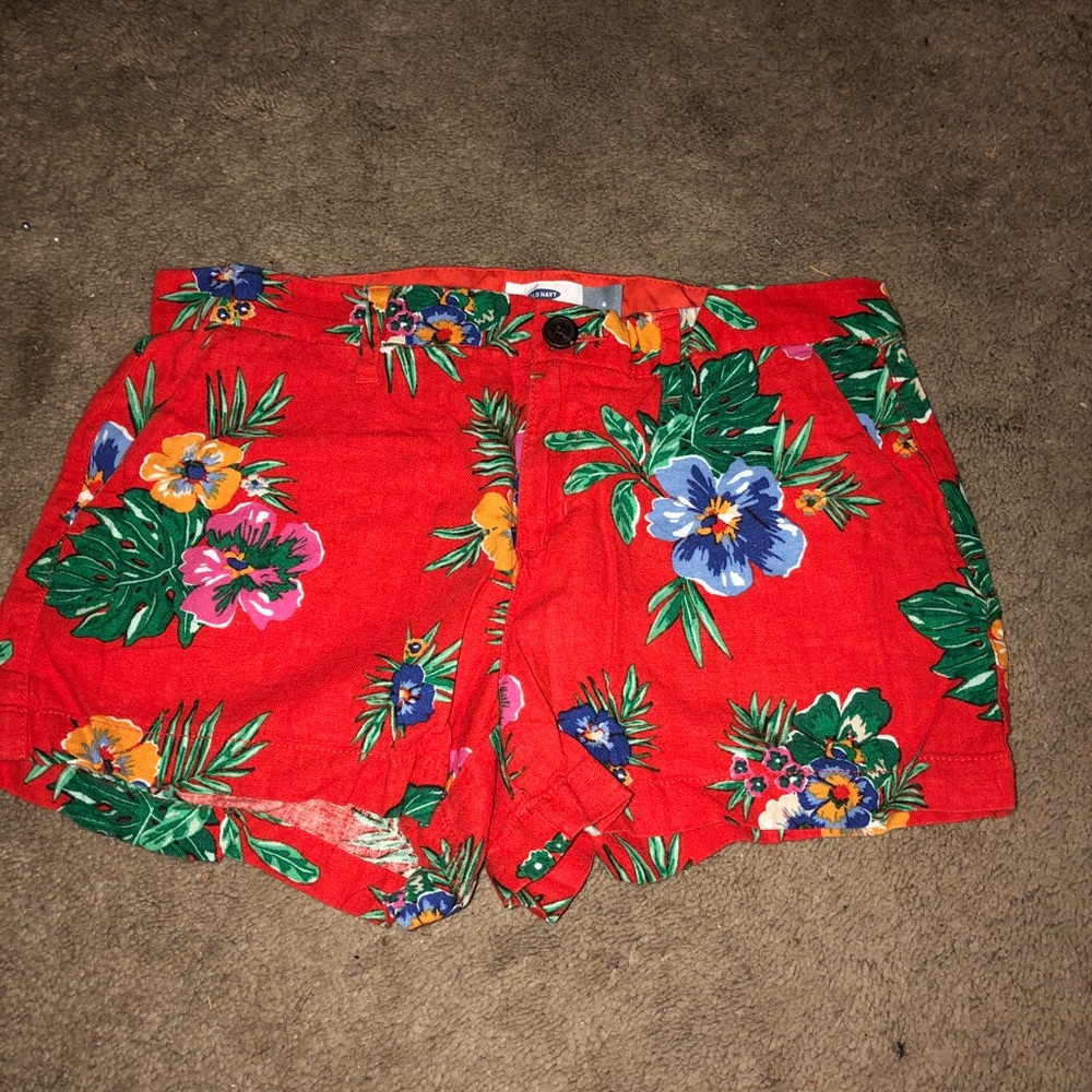 Floral cargo shorts
